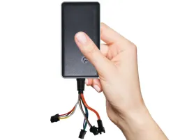 lokalizator-gps-do-pojazdow-sos-odciecie-zaplonu