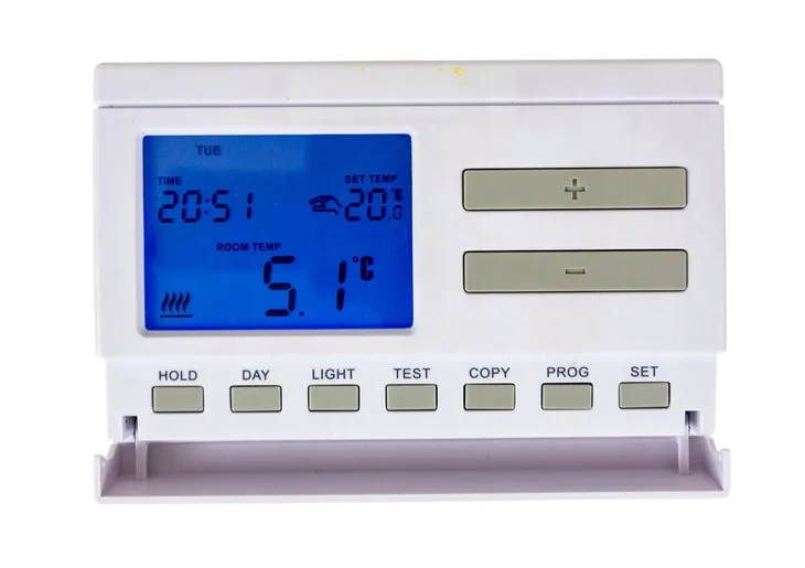 cyfrowy-termostat-pokojowy-programowalny-computherm-q7-zawiera-baterie-nie