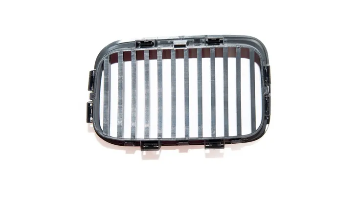 grill-bmw-3-e36-compact-pojedyncze-zeberka-matt-black-stan-nowy