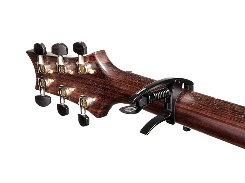 kapodaster-d-addario-cp-09-tri-action-capo