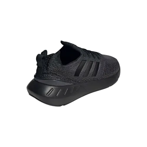 adidas-swift-run-22-marka-adidas
