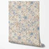 tapeta-na-sciane-bezowe-niebieskie-listki-jasne-tlo-do-sypialni-przedpokoju