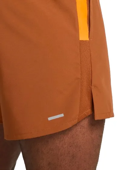 spodenki-nike-dri-fit-run-division-challenger