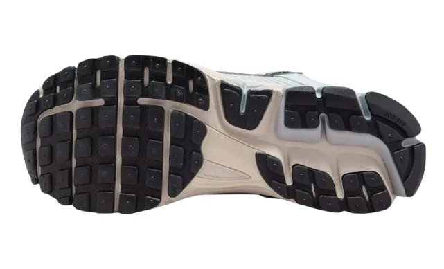 nike-zoom-vomero-5