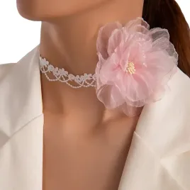 choker-koronkowy-bialy-z-rozowym-kwiatem