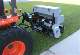 aerator-wibracyjny-z-siewnikiem-ua40