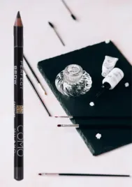 konturowka-do-brwi-perfect-brow-carbone-czarna