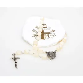 rozaniec-sg-sw-jana-pawla-z-platkiem-rozy