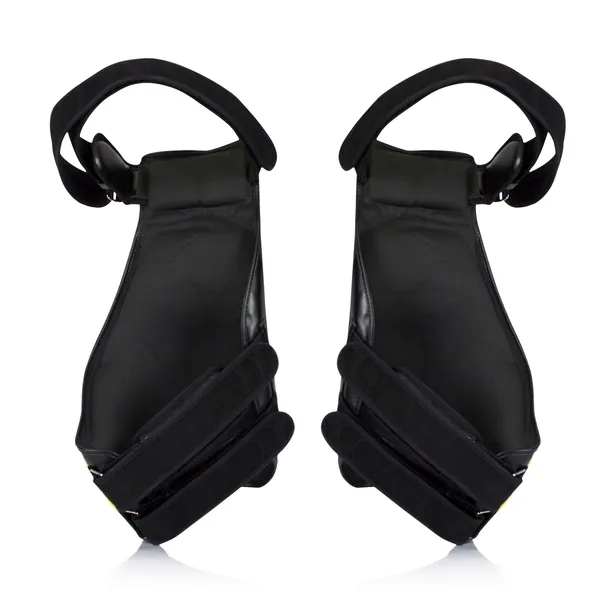 fairtex-ochraniacze-na-uda-tp4-produkt-wprowadzony-do-obrotu-na-terenie-ue-przed-13-12-2024-tak