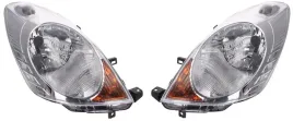 nissan-note-e11-06-09-reflektory-przednie-komplet