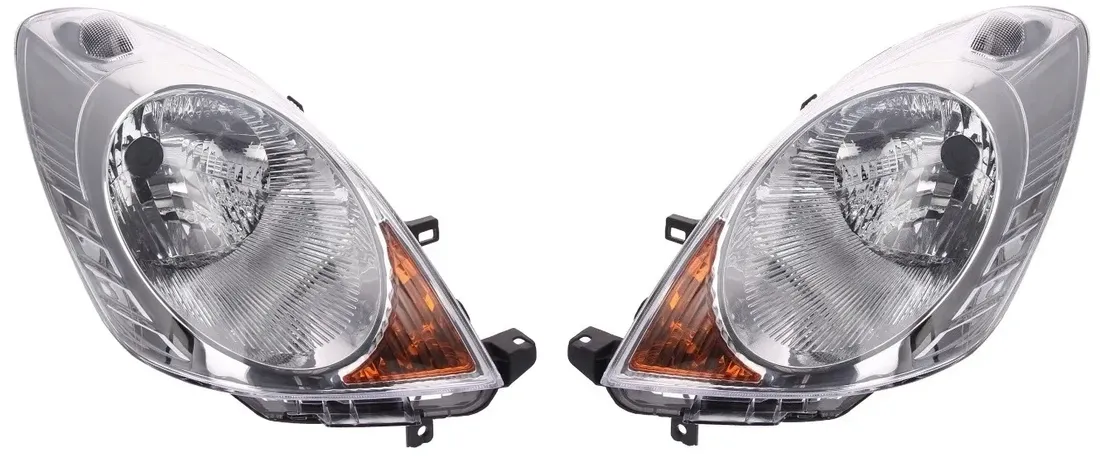 nissan-note-e11-06-09-reflektory-przednie-komplet-stan-nowy