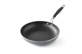 patelnia-z-powloka-nieprzywierajaca-hendi-260x-h-52mm