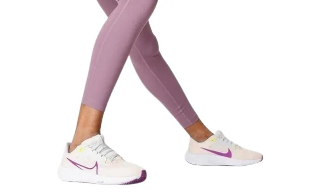 w-nike-air-zoom-pegasus-40