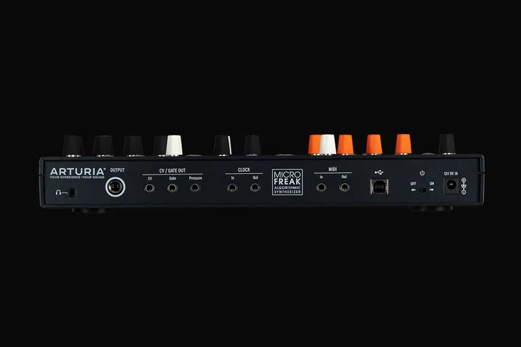 arturia-microfreak-syntezator-hybrydowy