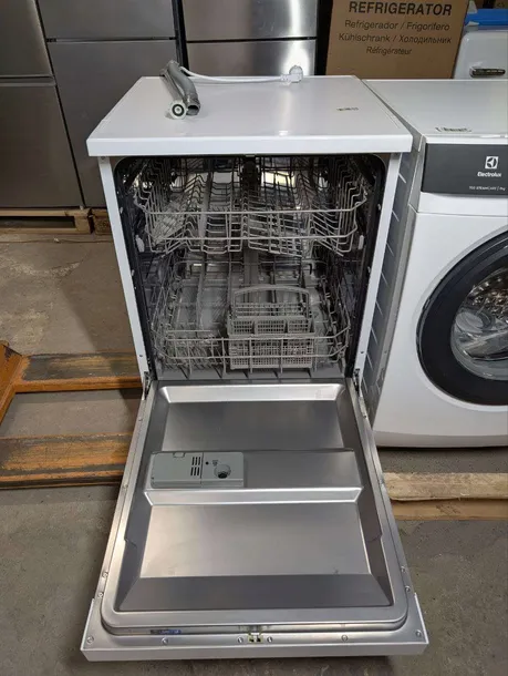zmywarka-wolnostojaca-midea-mfd60s121w-it-60-cm-produkt-wprowadzony-do-obrotu-na-terenie-ue-przed-13-12-2024-nie
