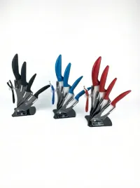 komplet-nozy-ceramicznych-premium-z-stojakiem-i-obieraczka-4-sztuki