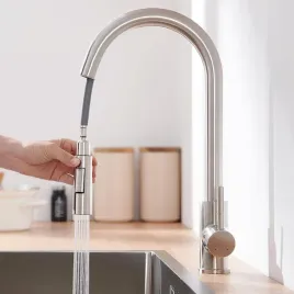 bateria-kuchenna-lonheo-z-wylewka-wyciagana-z-2-rodzajami-strumienia