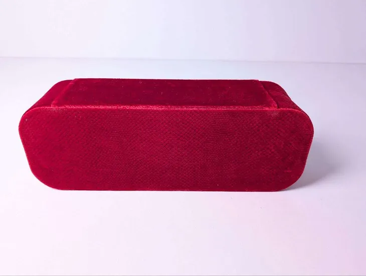 ghd-max-styler-radiant-red-stan-opakowania-zastepcze-produkt-wprowadzony-do-obrotu-na-terenie-ue-przed-13-12-2024-nie