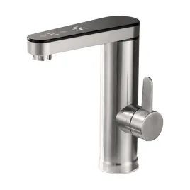 przeplywowy-podgrzewacz-wody-kran-teesa-bateria-stojaca-wyswietlacz-led