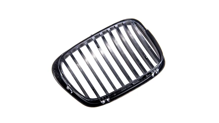 grill-bmw-5-e39-pojedyncze-zeberka-gloss-black-producent-czesci-mtuning-stan-nowy