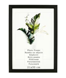 drewniana-ramka-na-zdjecia-z-serii-natura-21x30-cm-w-kolorze-czarnym-a4