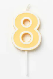 swieczka-urodzinowa-cyfra-8-pastelowy-zolty-4-cm