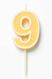 swieczka-urodzinowa-cyfra-9-pastelowy-zolty-4-cm