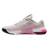 w-nike-metcon-8-kolor-rozowy