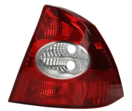 ford-focus-ii-04-10-sedan-lampa-tylna-prawa-nowa