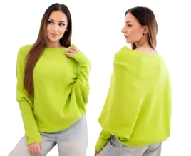 pistacjowy-sweter-damski-asymetryczny-oversize-szerokim-dekoltem