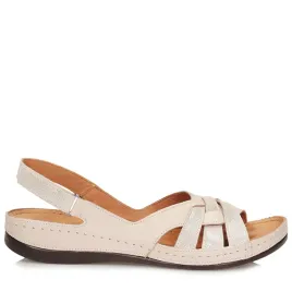 bezowe-sandaly-na-niskiej-platformie-toscanio-mu-044-306-41