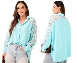 mietowa-koszula-damska-z-koronkowymi-rekawami-i-dluzszym-tylem
