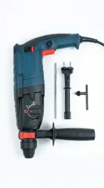 profesjonalna-mlotowiertarka-800w-z-walizka-i-systemem-sds