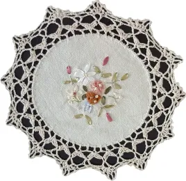 serwetka-szydelkowa-30cm-na-stol-okragla-bezowa