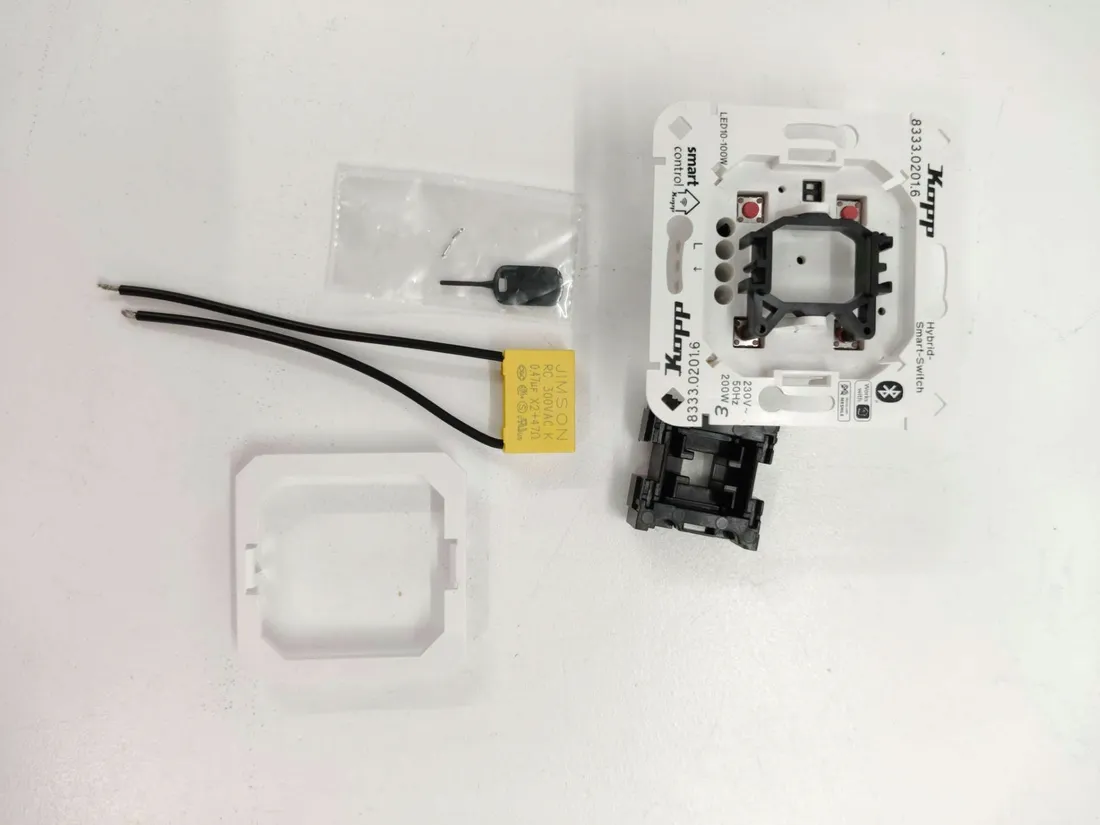 kopp-smart-control-hybrydowy-przelacznik-smart-833302016