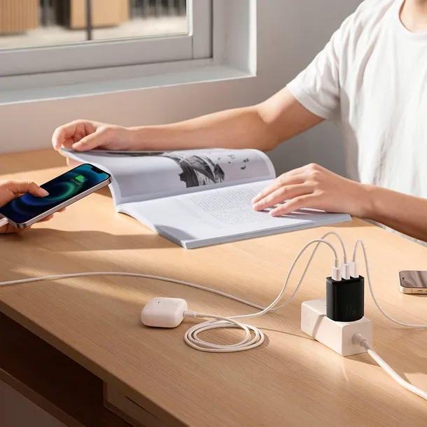 ladowarka-sieciowa-compact-3x-usb-17w-czarny-prad-wyjsciowy-3400-ma