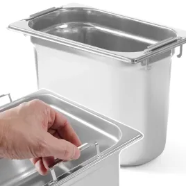 pojemnik-gn-z-chowanymi-uchwytami-stal-nierdzewna-gn1-4-265x162mm-wys-200m