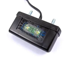 oswietlenie-tablicy-rejestracyjnej-led-amio-02667