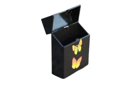 pudelko-na-papierosy-dla-kobiety-mocny-plastik