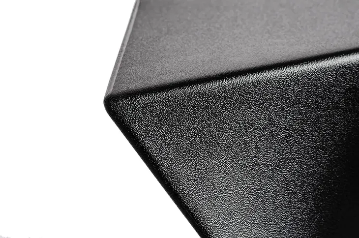 zik-czarny-stolik-kolor-mebla-inny-kolor