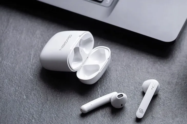 sluchawki-tws-bluetooth-douszne-mikrofon-gogen-marka-inna