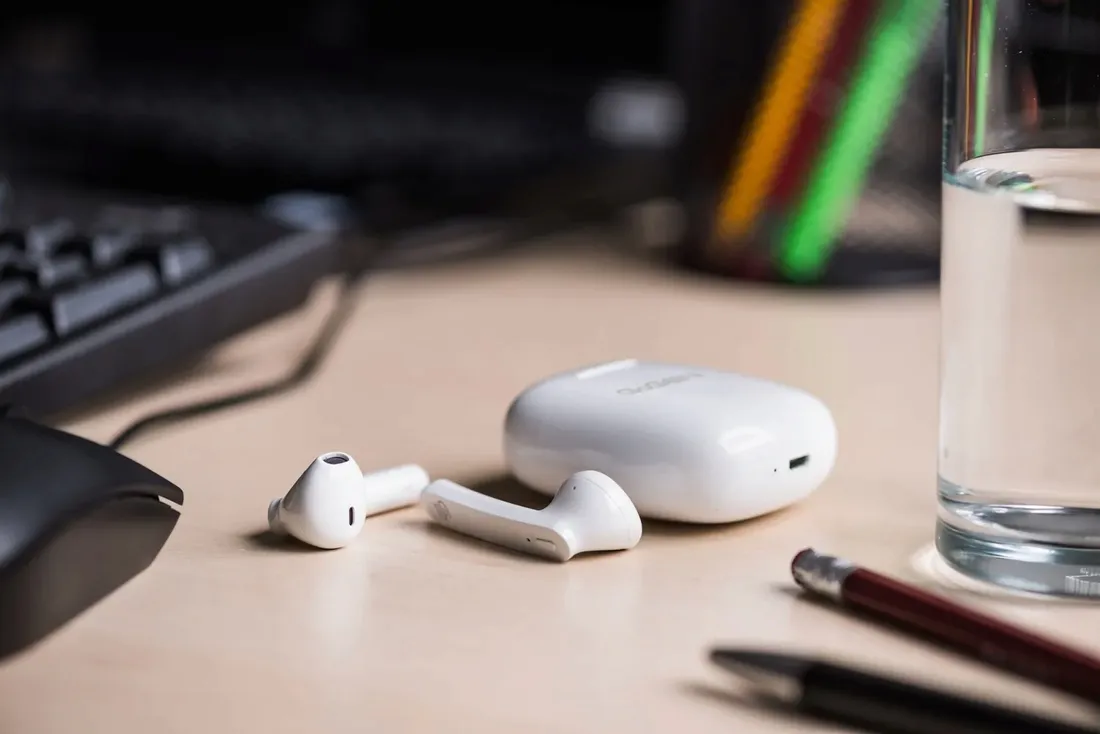 sluchawki-tws-bluetooth-douszne-mikrofon-gogen