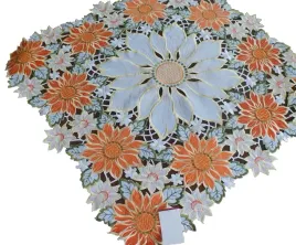 nakladka-z-haftem-85x85-na-stol-kwadratowa-kwiaty