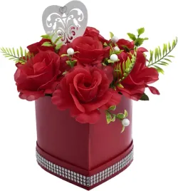 flower-box-dekoracja-prezent-kwiaty-serce-ozdoba