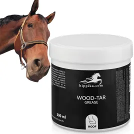 smar-dezynfekujacy-i-przeciwbakteryjny-z-dziegciem-do-kopyt-300ml-hippika