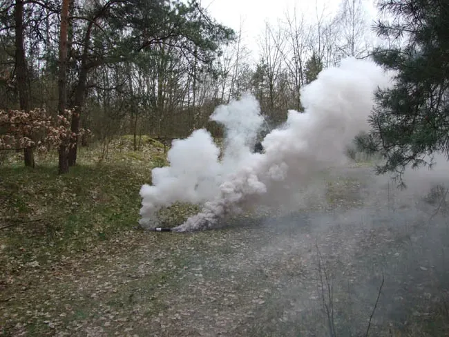 granat-dymny-gd-10-bialy-liczba-sztuk-w-zestawie-1-szt