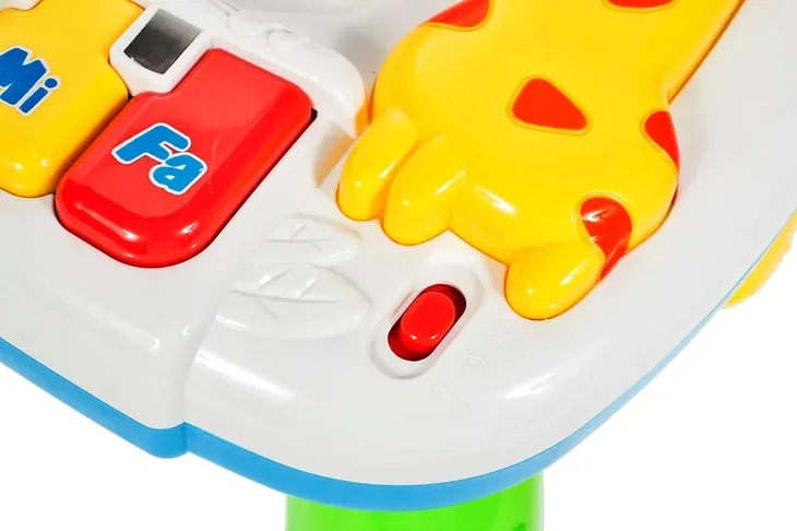 stolik-zyrafa-edukacyjna-panel-bohater-brak