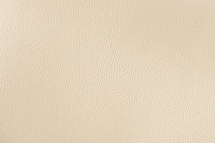 fotel-egg-szeroki-pu-bezowy-glebokosc-mebla-70-cm