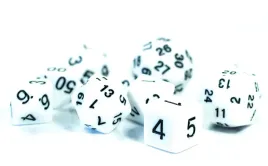 kostki-rpg-bialy-zestaw-10-kosci-kostek-k24-k30