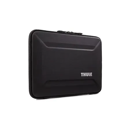 thule-gauntlet-4-macbook-black-14-sleeve